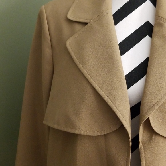 Roz & Ali Jacket - Picture 2 of 3